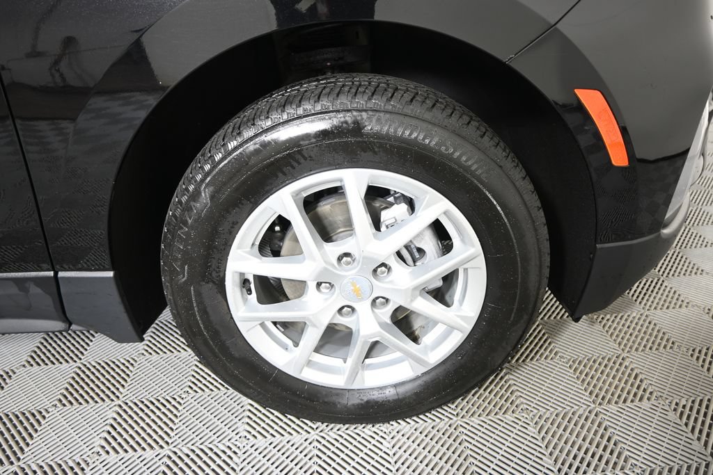 Used 2024 Chevrolet Equinox LT AWD/4WD image 11