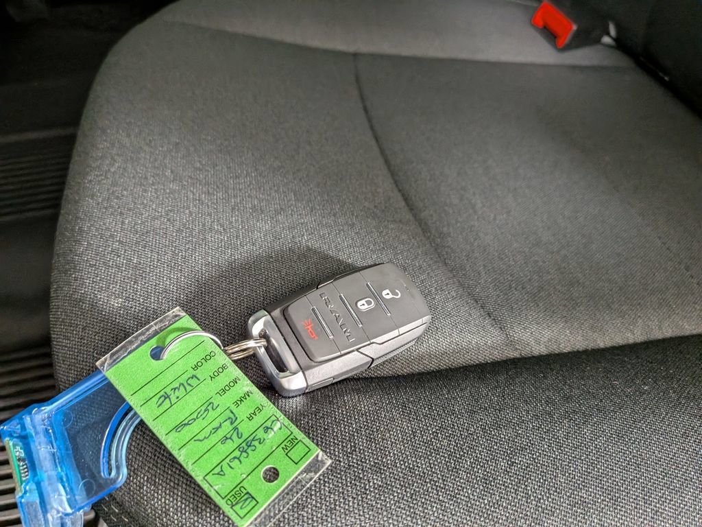 Certified 2026 RAM 2500 Tradesman AWD/4WD image 32