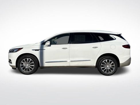 Used 2020 Buick Enclave Essence w/ Sound and Sites Package image 2