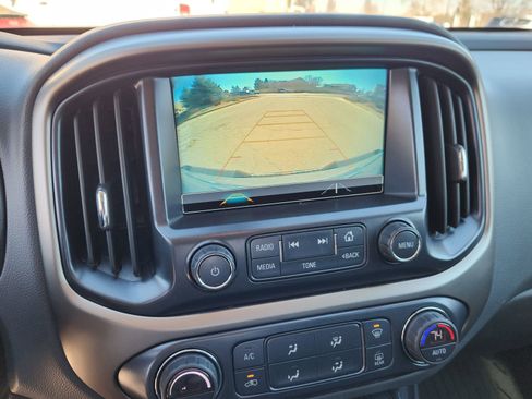 Used 2018 Chevrolet Colorado Z71 image 22