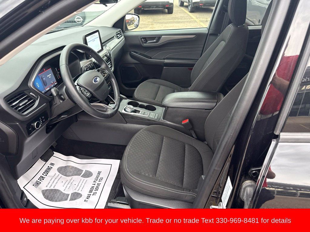 Used 2024 Ford Escape Active AWD/4WD image 8