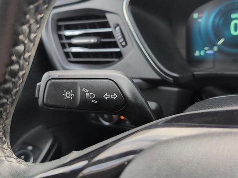 Used 2022 Ford Escape Titanium w/ Class II Trailer Tow Package image 22