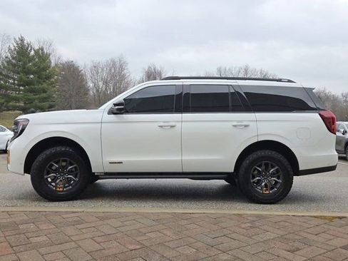 Used 2025 Ford Expedition Tremor image 24