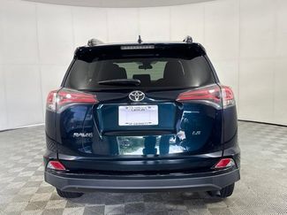 Used 2018 Toyota RAV4 LE FWD video 3