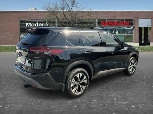 Certified 2021 Nissan Rogue SV FWD image 4