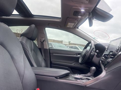 Used 2023 Toyota Camry XSE image 21