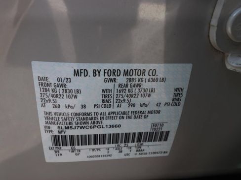 Used 2023 Lincoln Aviator Reserve w/ Equipment Group 201A RWD image 27