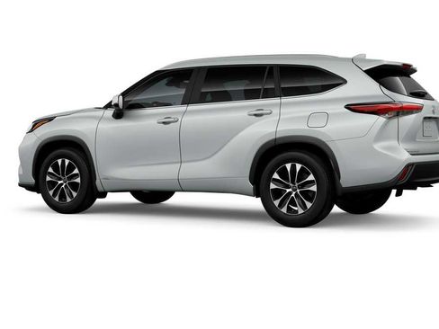 New 2026 Toyota Highlander XLE AWD/4WD image 5