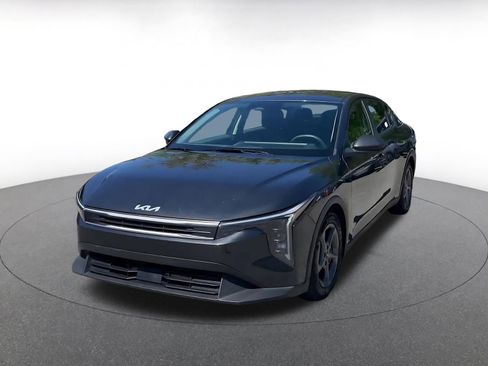 Used 2025 Kia K4 LXS image 4