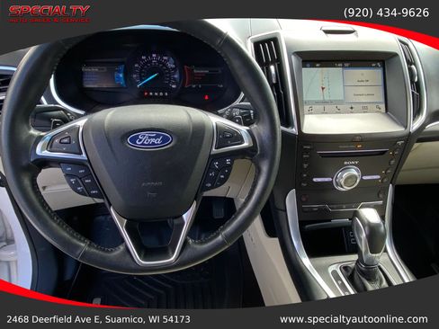 Used 2018 Ford Edge Titanium w/ Technology Package AWD/4WD image 16