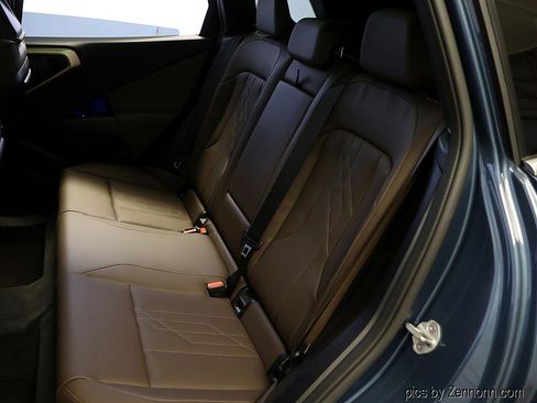 Used 2025 BMW X3 xDrive30i image 12