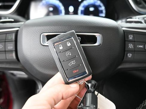 New 2025 Jeep Grand Cherokee Laredo X w/ Luxury Tech Group I image 38