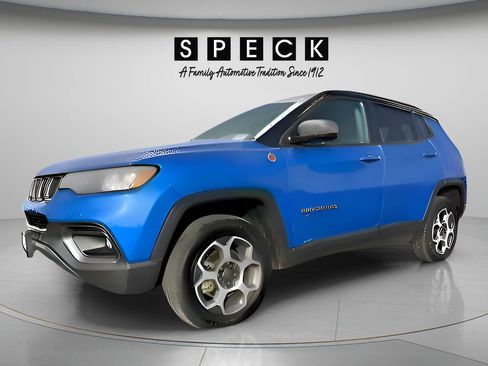 Used 2022 Jeep Compass Trailhawk w/ Trailhawk Convenience Group AWD/4WD image 1