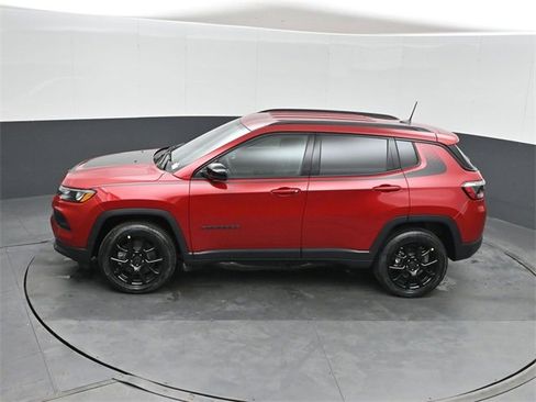 New 2026 Jeep Compass Latitude image 34