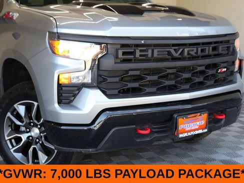 Used 2024 Chevrolet Silverado 1500 Custom Trail Boss AWD/4WD image 3
