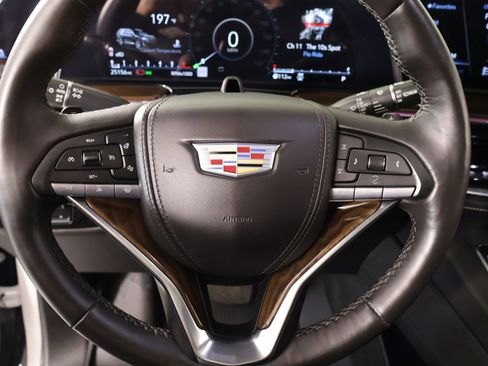 Used 2024 Cadillac Escalade ESV Sport Platinum AWD/4WD image 3