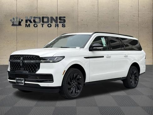 New 2026 Lincoln Navigator L Reserve AWD/4WD image 1