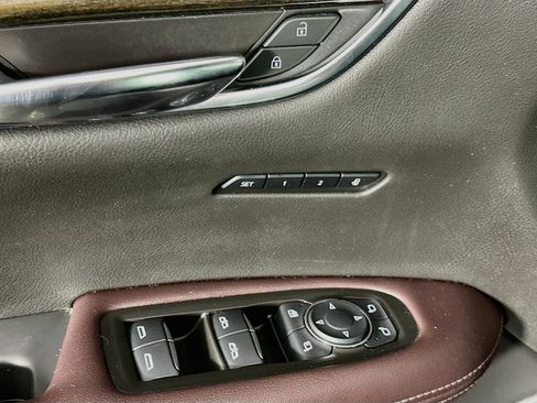 Used 2020 Cadillac XT6 Premium Luxury FWD image 15