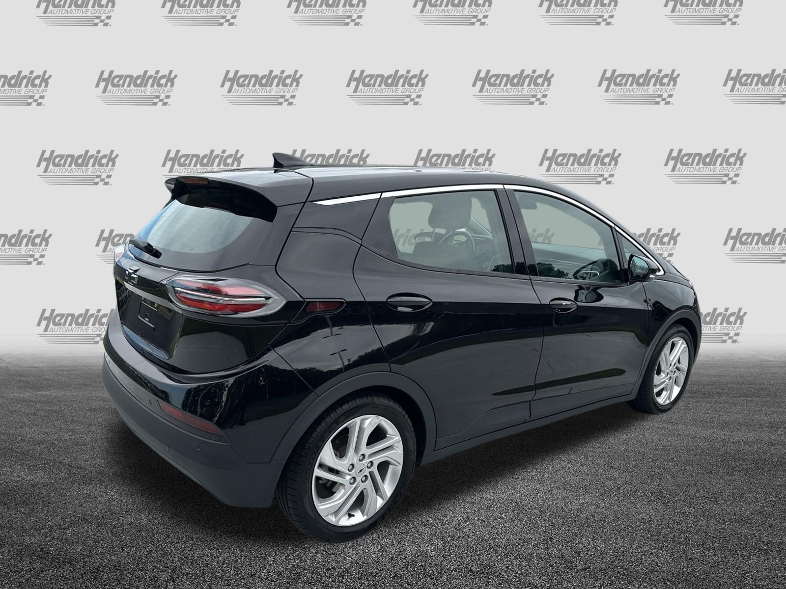 Used 2023 Chevrolet Bolt LT w/ Driver Confidence Package FWD image 10