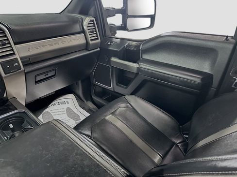 Used 2018 Ford F250 Platinum w/ Platinum Ultimate Package AWD/4WD image 23