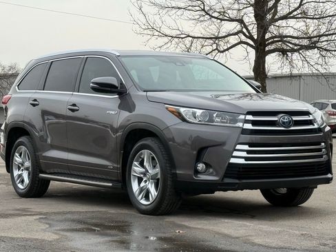 Used 2018 Toyota Highlander Limited image 8