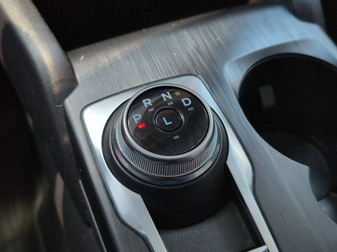 Used 2022 Ford Escape SE w/ Cold Weather Package FWD image 21