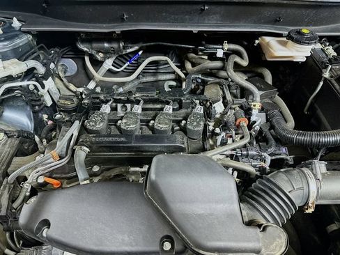 Used 2024 Honda CR-V LX image 32