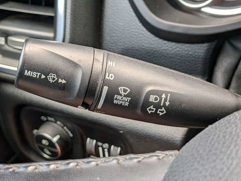 Used 2022 RAM 1500 Laramie AWD/4WD image 30