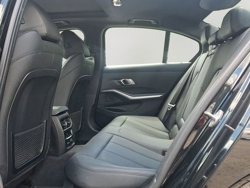 Used 2019 BMW 330i xDrive Sedan w/ Convenience Package AWD/4WD image 8