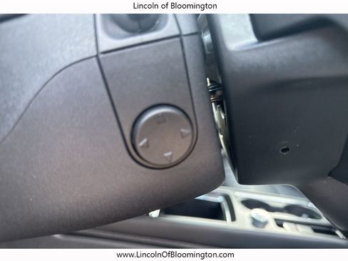 New 2025 Lincoln Corsair Reserve w/ Equipment Group 202A image 26