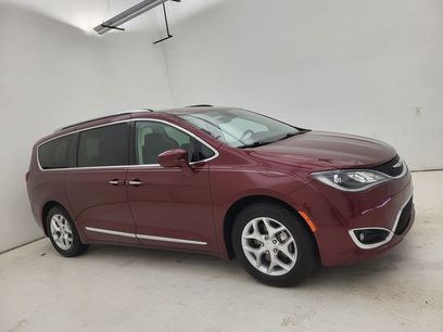 Used 2019 Chrysler Pacifica Touring-L Plus w/ Advanced Safetytec Group