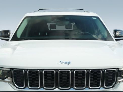 Used 2022 Jeep Grand Cherokee L Limited image 41