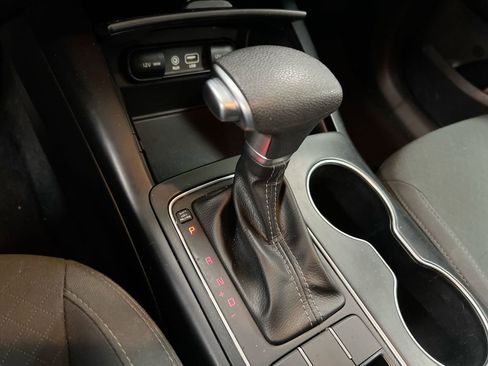 Used 2019 Kia Sorento L image 16