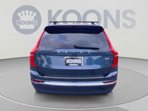 Used 2023 Volvo XC90 B5 Plus w/ Protection Package Premier AWD/4WD image 5