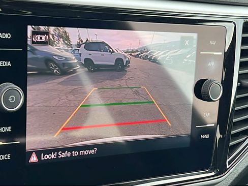 Certified 2023 Volkswagen Atlas SEL Premium AWD/4WD image 16