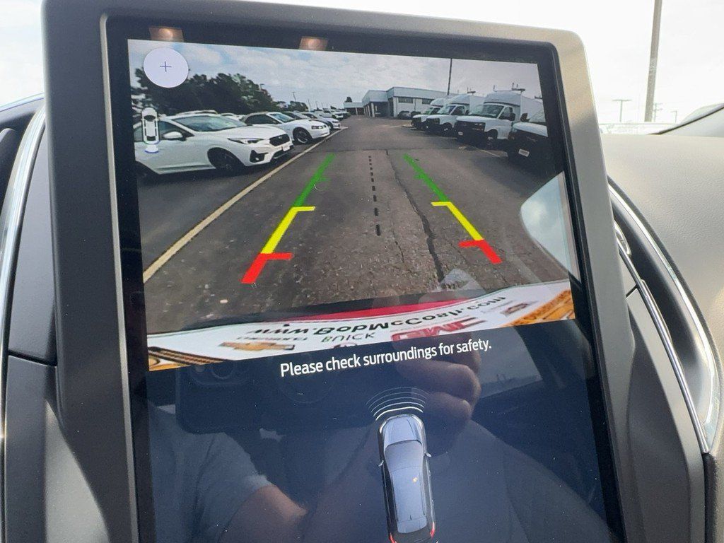 Used 2023 Ford Edge Titanium w/ Equipment Group 301A AWD/4WD image 25