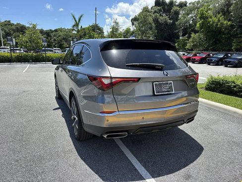 Used 2024 Acura MDX w/ Technology Package FWD image 13