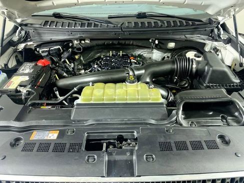 Used 2021 Lincoln Navigator L Black Label w/ Cargo Convenience Package image 28