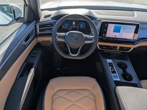 New 2026 Volkswagen Atlas Cross Sport SE FWD image 16