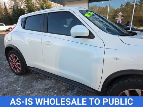 Used 2014 Nissan Juke S image 21