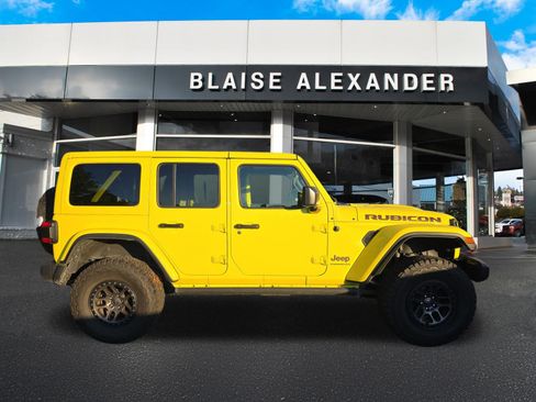 Used 2023 Jeep Wrangler Unlimited Rubicon w/ Xtreme 35 Tire Package AWD/4WD image 2