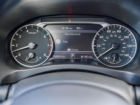 Used 2023 Nissan Altima 2.5 SR w/ SR Premium Package image 25