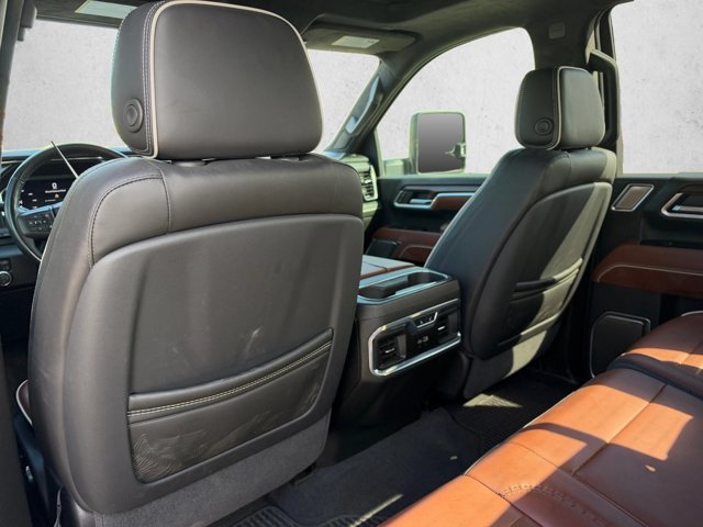Used 2025 GMC Sierra 3500 Denali Ultimate AWD/4WD image 17
