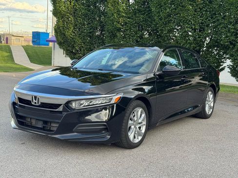 Used 2020 Honda Accord LX image 4