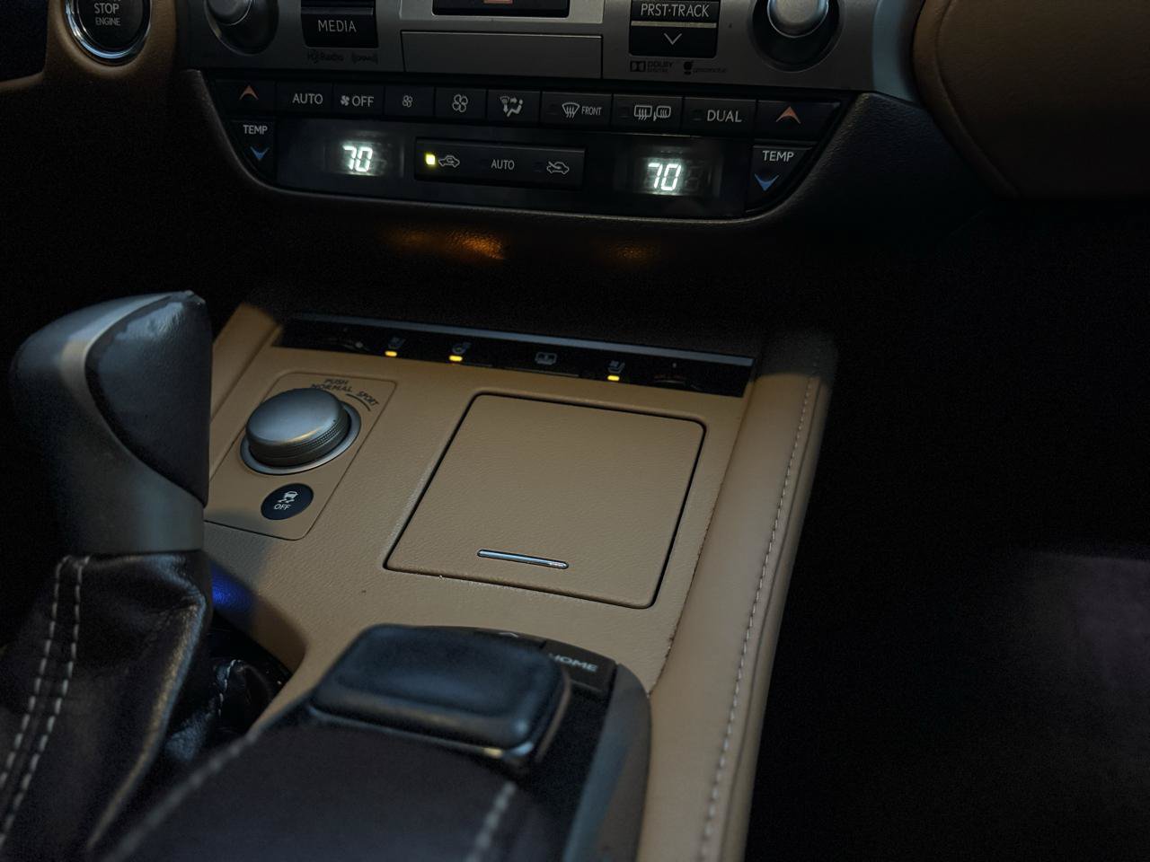 Used 2016 Lexus ES 350 w/ Luxury Package w/Wood Trim FWD image 32