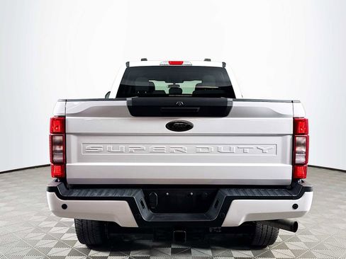 Used 2022 Ford F250 XLT w/ Black Appearance Package AWD/4WD image 6