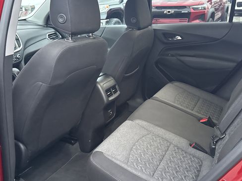 Used 2023 Chevrolet Equinox LT image 14