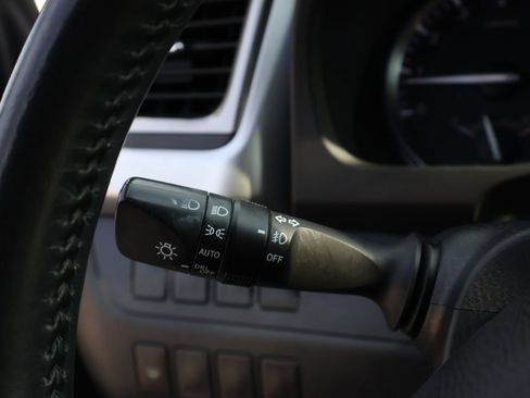 Used 2015 Toyota Highlander Plus AWD/4WD image 34