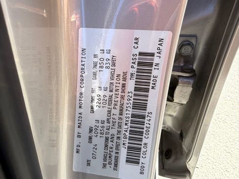 Certified 2025 MAZDA MAZDA3 s image 29