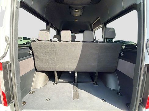 Used 2024 Mercedes-Benz Sprinter 2500 image 13